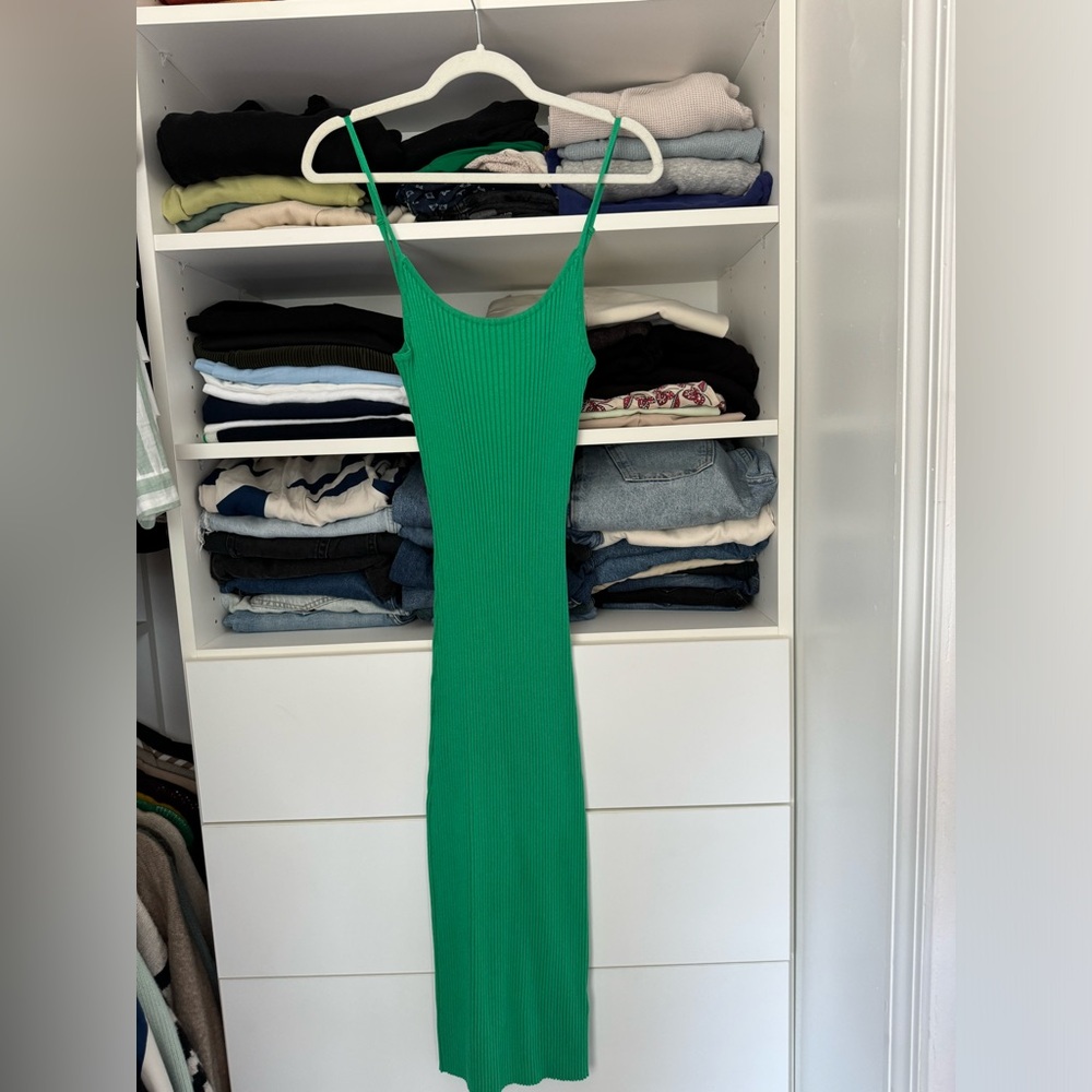 h&m dress. never worn. size small. midi length.